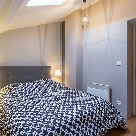 Cocon Des Artistes Apartment